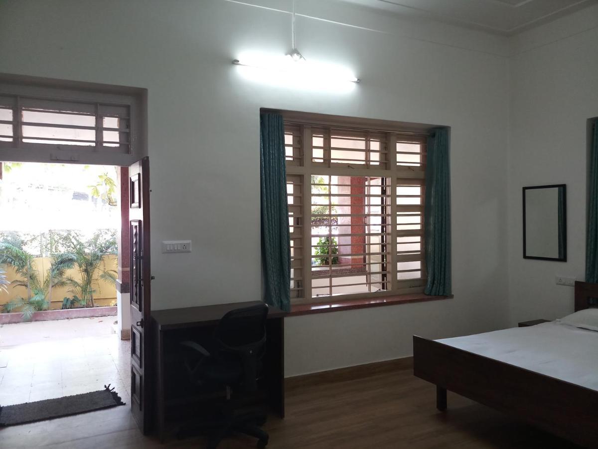 Srinekatan Heritage Villa Homestay Ahmedabad Buitenkant foto