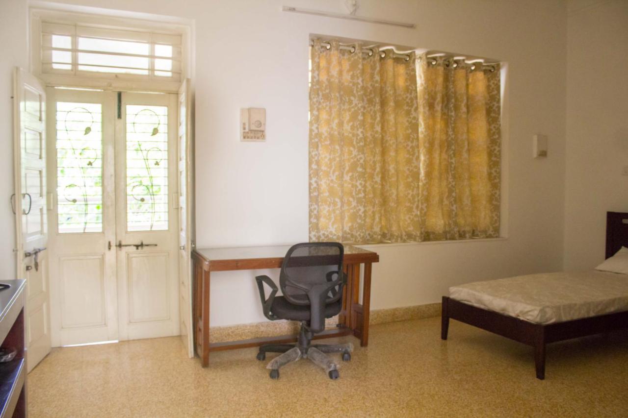 Srinekatan Heritage Villa Homestay Ahmedabad Buitenkant foto
