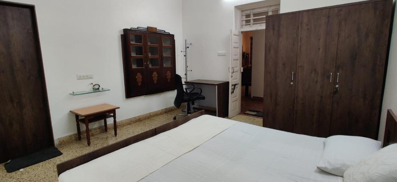 Srinekatan Heritage Villa Homestay Ahmedabad Buitenkant foto