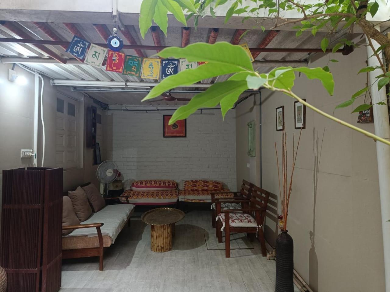 Srinekatan Heritage Villa Homestay Ahmedabad Buitenkant foto